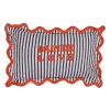 Coussin en coton brodé "bain de love" rayé bleu et rouge 50x30cm - Plouf&Sun