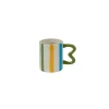 Mug en dolomite rayé avec anse verte