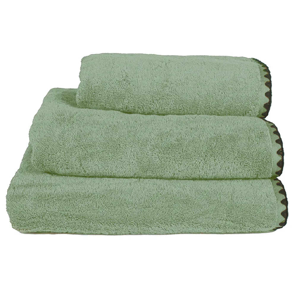 Serviette de douche en coton amande 90x140cm - Issey